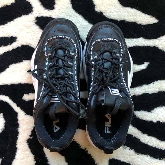 Fila shoes - Picture 1 of 2